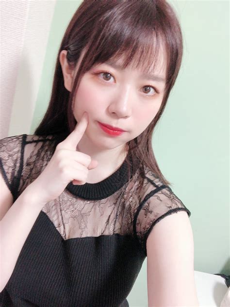水卜さくら .